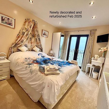 Willow Ridge - A Large Country House With 3 Rental Rooms Clutton Exterior photo